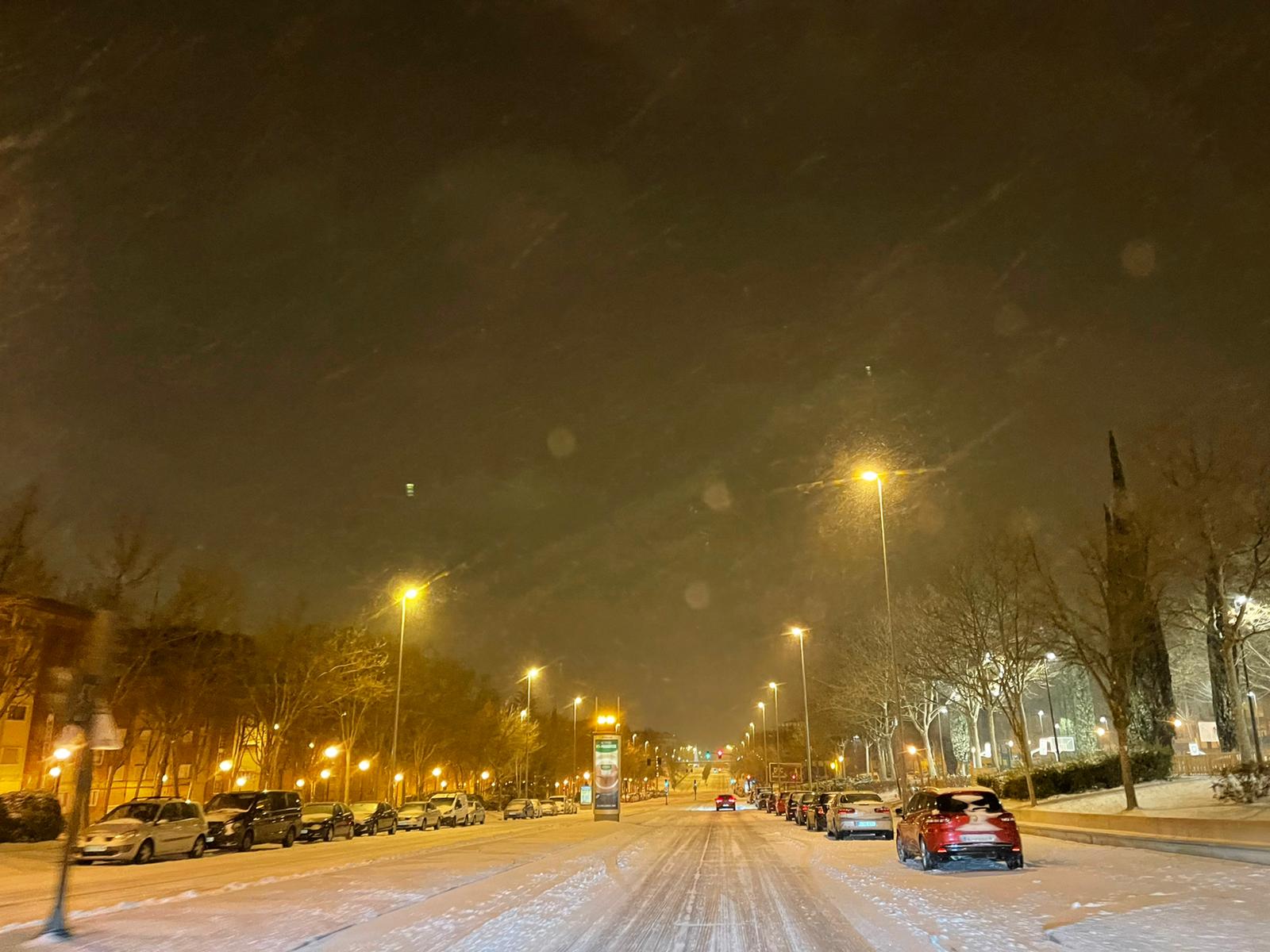 Nieve por las calles de Salamanca sábado noche (9)