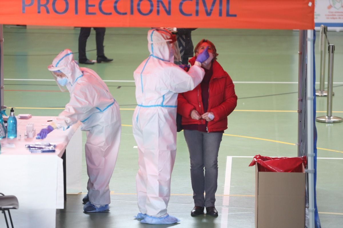 Inicio de las pruebas del coronavirus por el cribado masivo en la Universidad de Salamanca